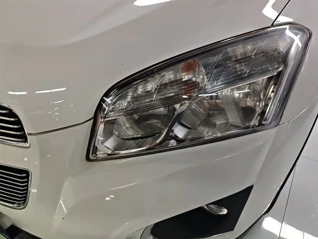 Chevrolet Trax 2016 1.4T Automatic 2WD Comfort Sunroof Edition фото 24