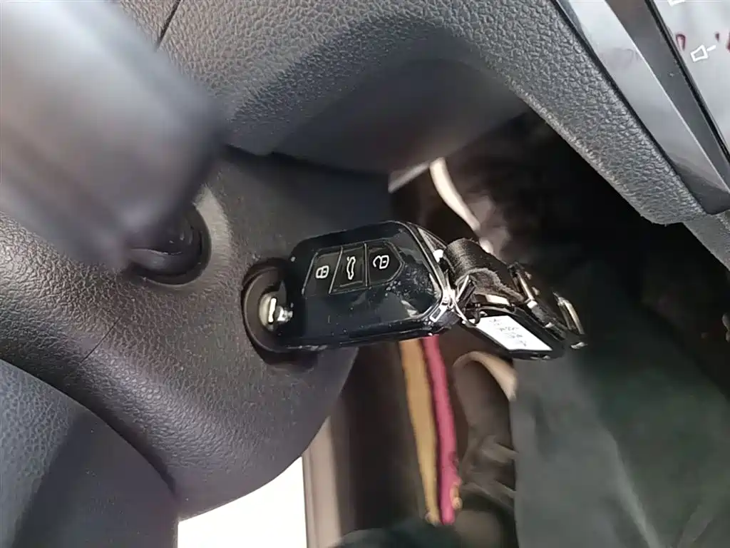 Volkswagen Santana 2016 1.6L Automatic Comfort Edition фото 9
