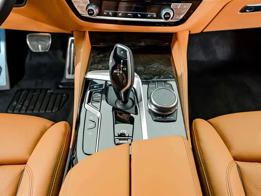 BMW 6 Series GT 2022 Model 630i M Sport Package фото 15