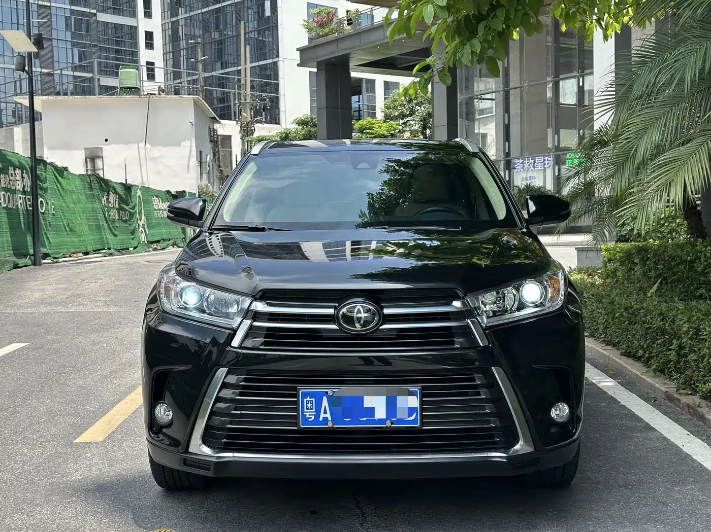 Toyota Highlander 2018 2.0T 4WD Premium 7-seater China VI фото 2