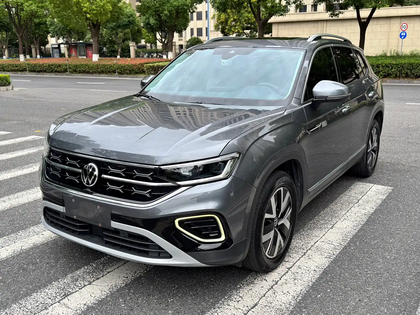 Volkswagen Tayron 2023 330TSI 2WD Luxury Plus Advanced Edition