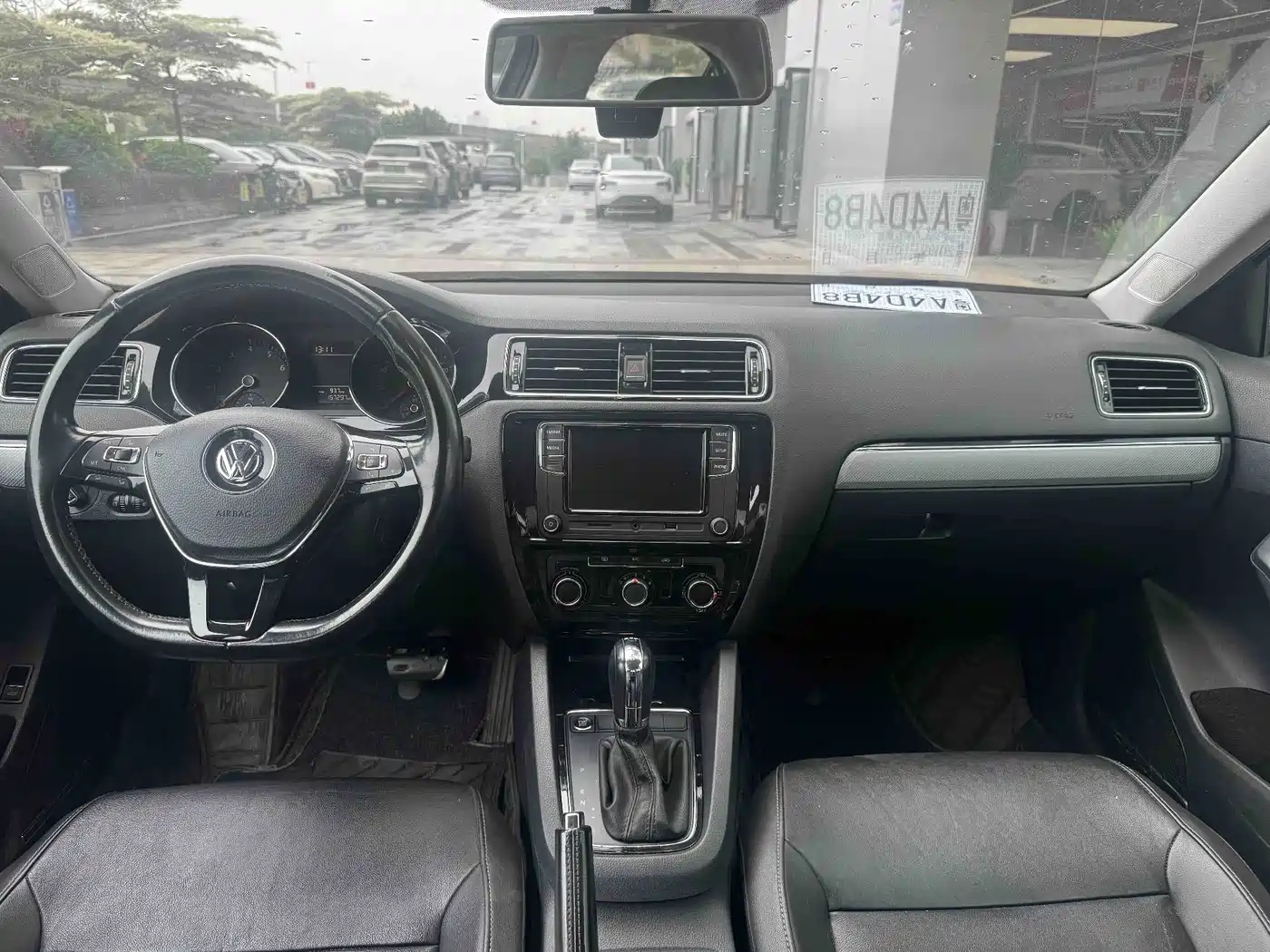 Volkswagen Sagitar 2017 230TSI Automatic Comfort фото 8