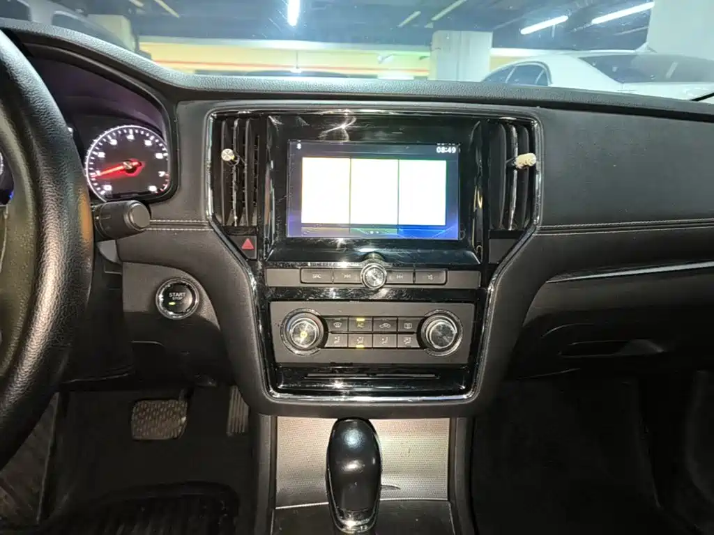 Roewe i6 2018 2018 20T Automatic Flagship Edition