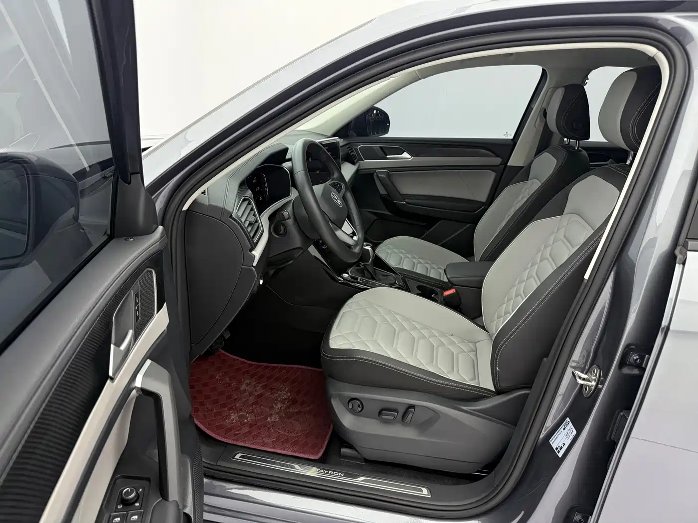 Volkswagen Tayron 2023 280TSI 2WD Luxury Plus Advanced Edition фото 21