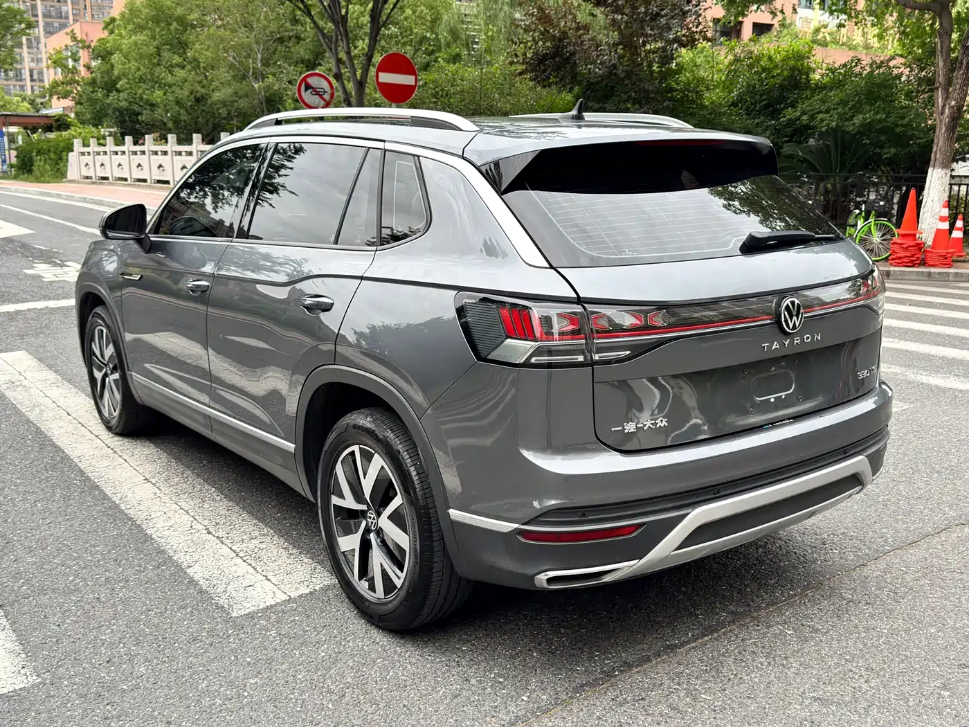 Volkswagen Tayron 2023 330TSI 2WD Luxury Plus Advanced Edition фото 6