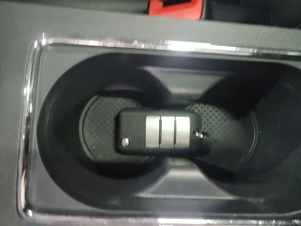 Roewe i6 2021 2020 PLUS 1.6L CVT 4G Connected Glory Flagship Edition