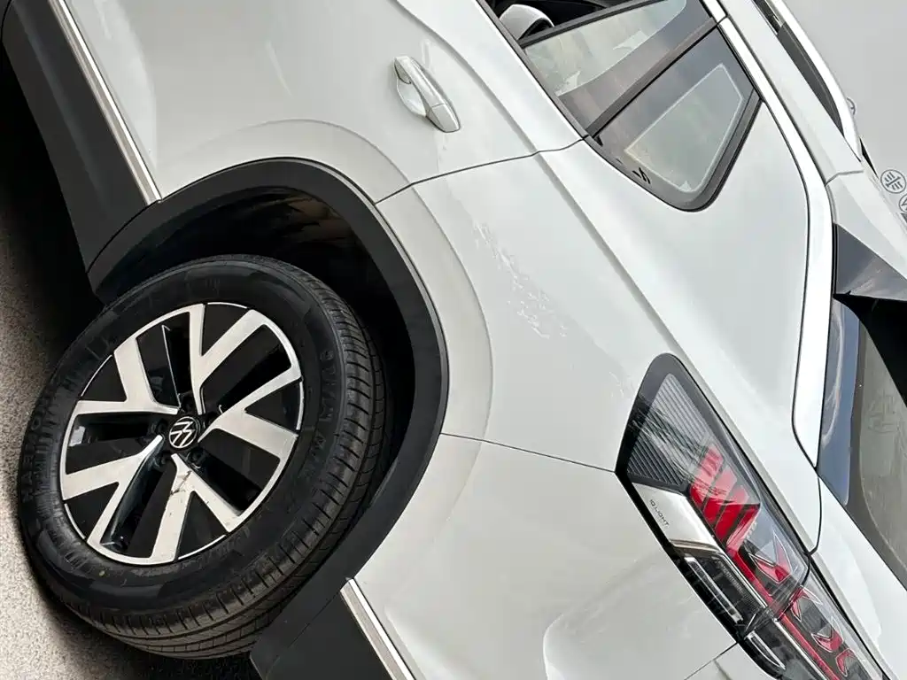 Volkswagen Tayron 2023 300TSI 2WD Luxury Plus Advanced Edition фото 24