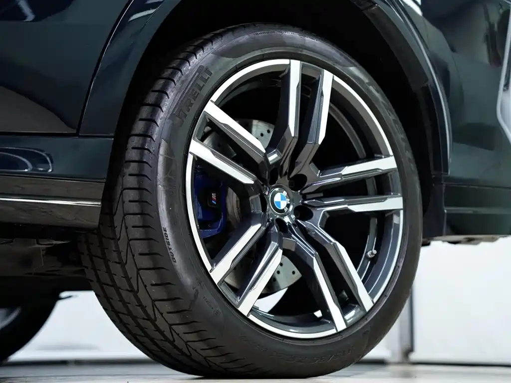 BMW X6 M 2022 X6 M фото 26