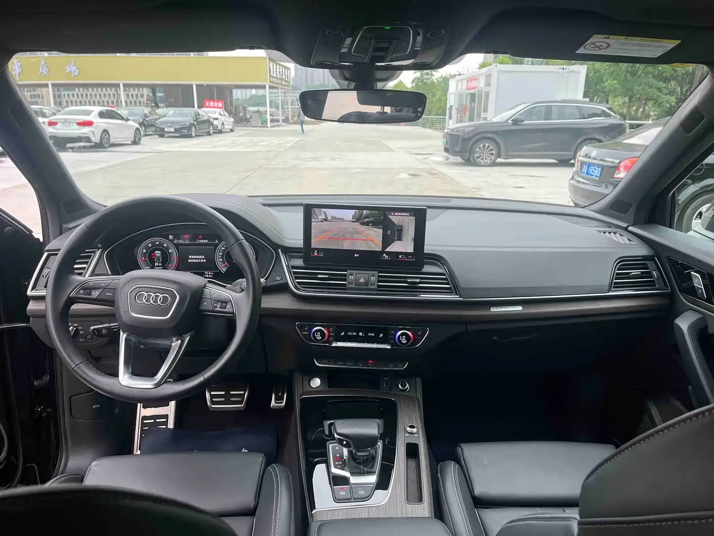 Audi Q5L 2025 45th Anniversary Edition 45 TFSI Premium Sport фото 13