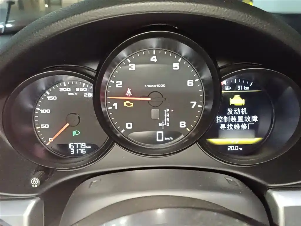 Porsche 718 2016 Cayman 2.0T фото 4