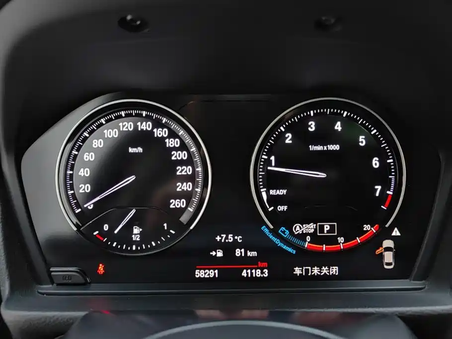 BMW 1 Series 2021 125i M Sport Black Night Edition фото 14