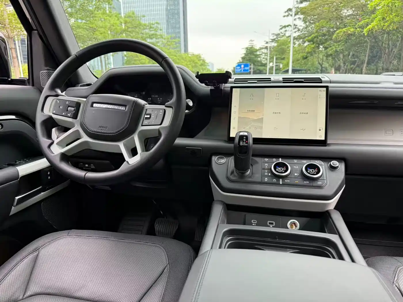 Land Rover Defender 2023 Facelift 110 3.0T P400 X-DYNAMIC HSE фото 8