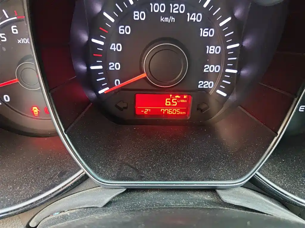 Kia K2 2015 Sedan 1.4L MT GLS фото 5