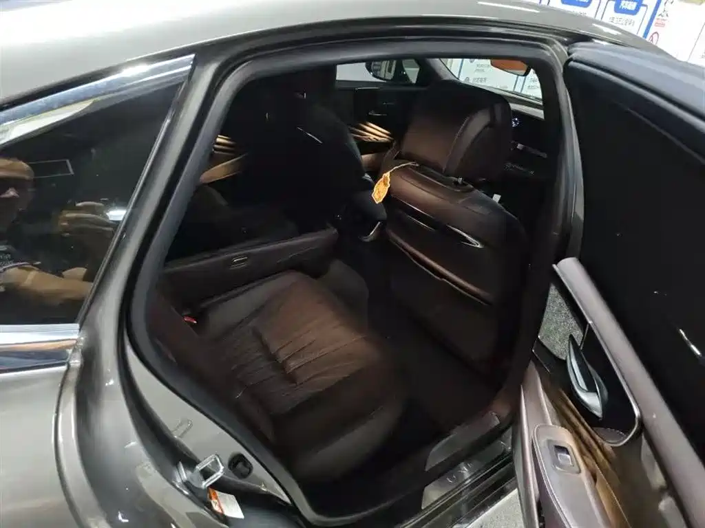 Lexus LS 2018 500h Luxury Edition China V фото 8