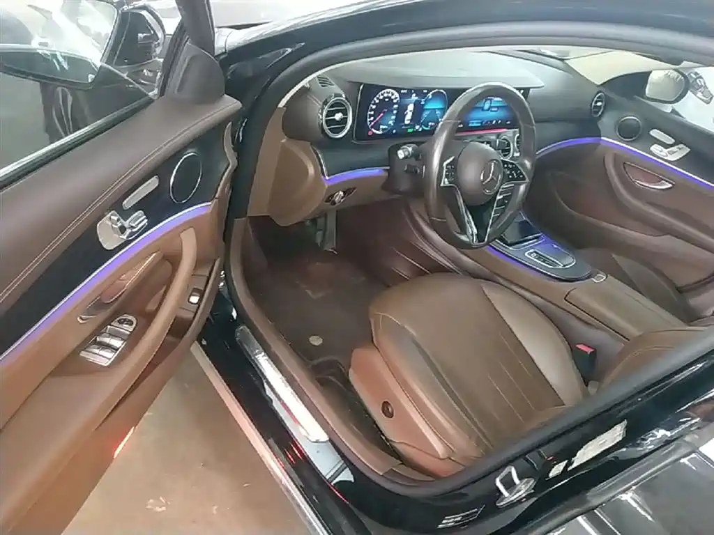 Mercedes-Benz E-Class New Energy 2022 Facelift III E 350 e L Plug-in Hybrid Sedan фото 15
