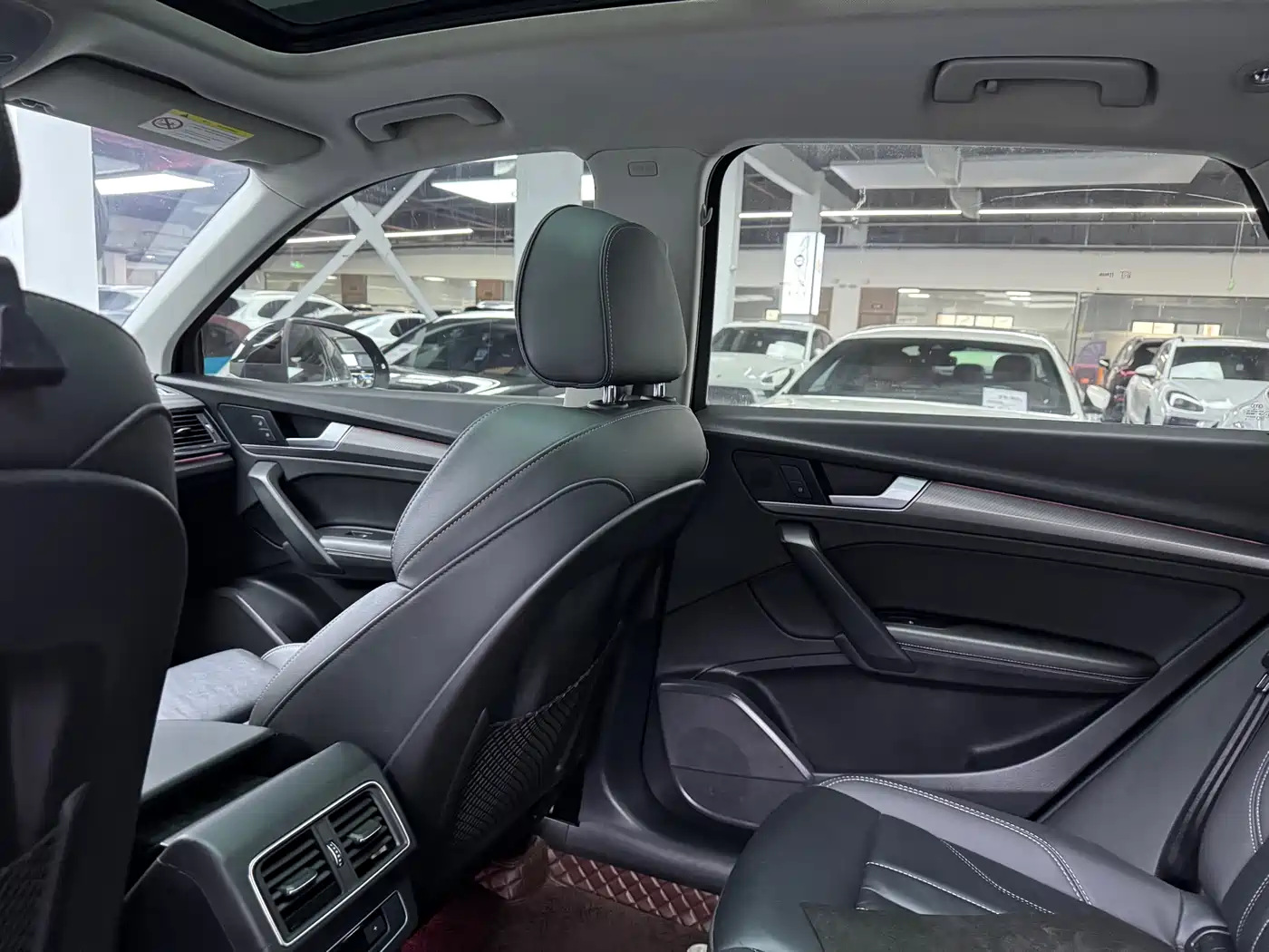 Audi Q5L 2022 40T Luxury Dynamic фото 9
