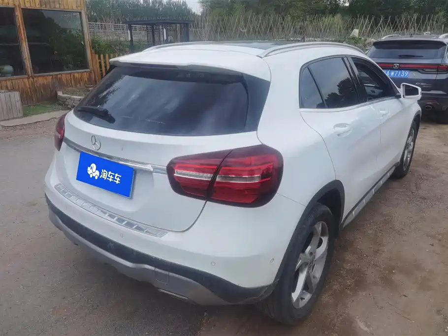 Mercedes-Benz GLA 2019 GLA 200 Dynamic фото 3