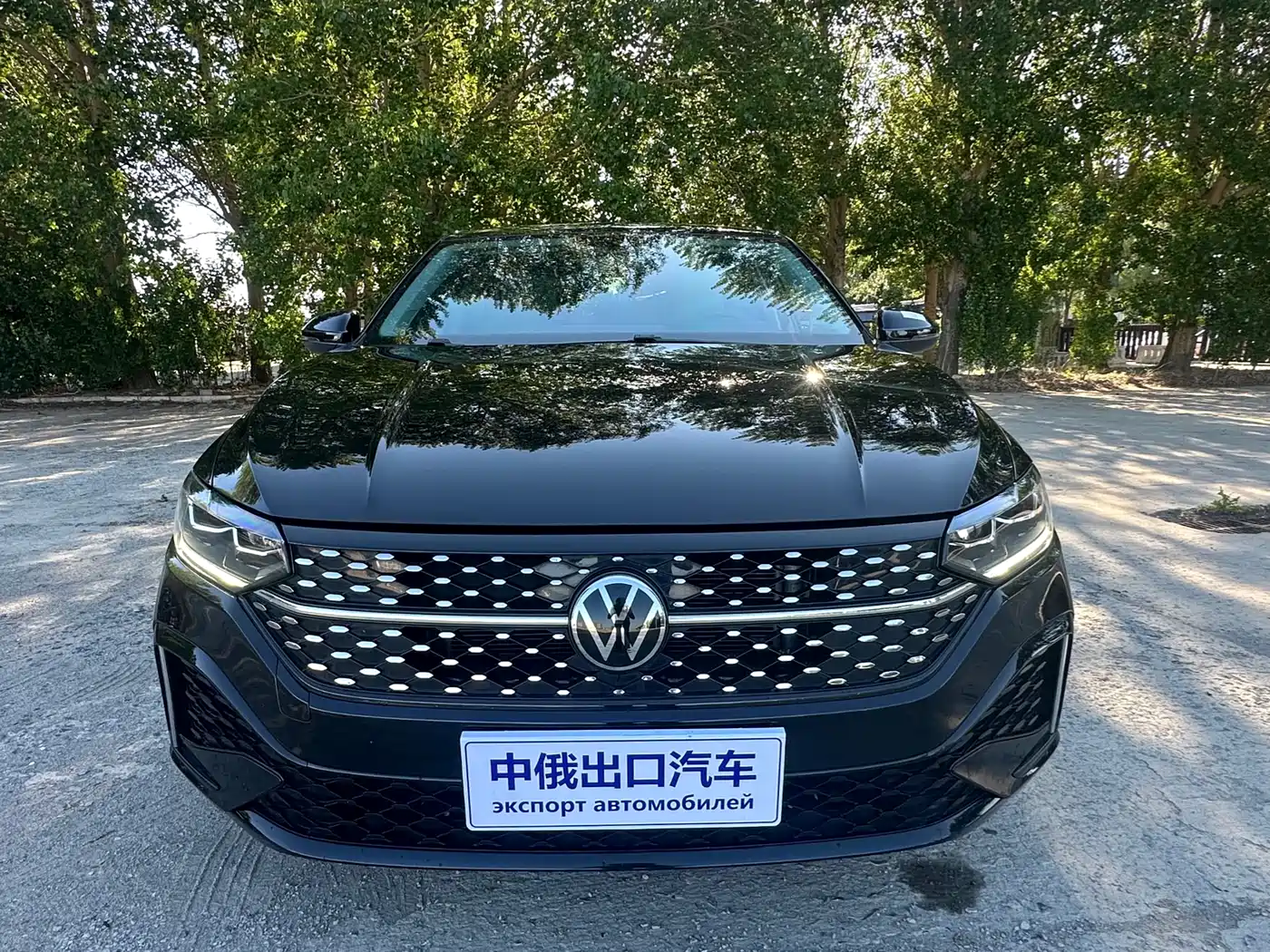 Volkswagen Lavida 2023 Facelift 1.5L Auto Starlight 5 Million Edition фото 2
