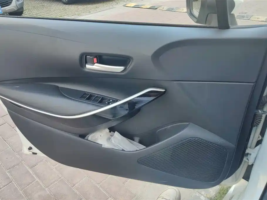 Toyota Corolla 2023 1.8L Smart Hybrid Dual Engine Elite Edition фото 7