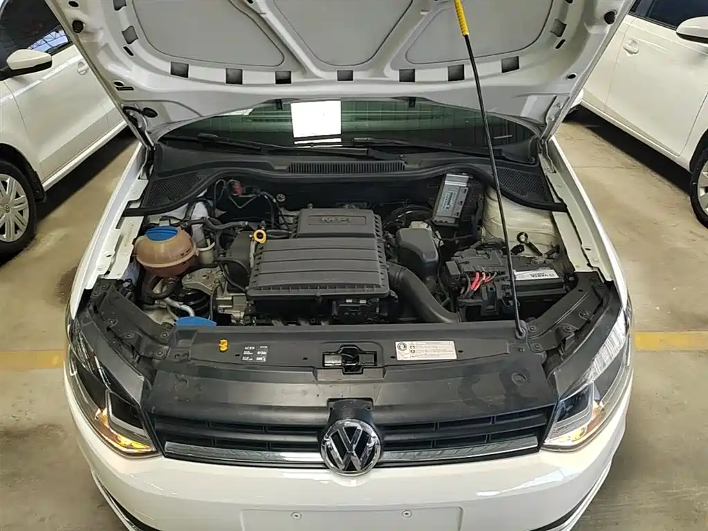 Volkswagen Polo 2016 1.6L Automatic Comfort фото 20