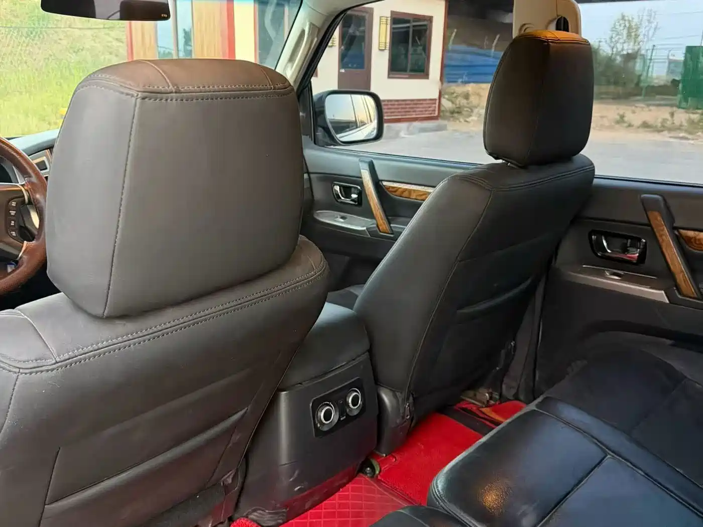 Mitsubishi Pajero (Import) 2019 3.0L Auto Standard Version фото 8