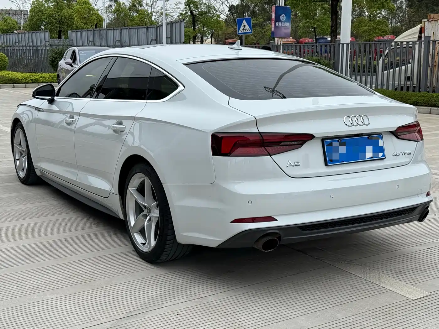 Audi A5 (Import) 2017 Sportback 40 TFSI Fashion фото 4