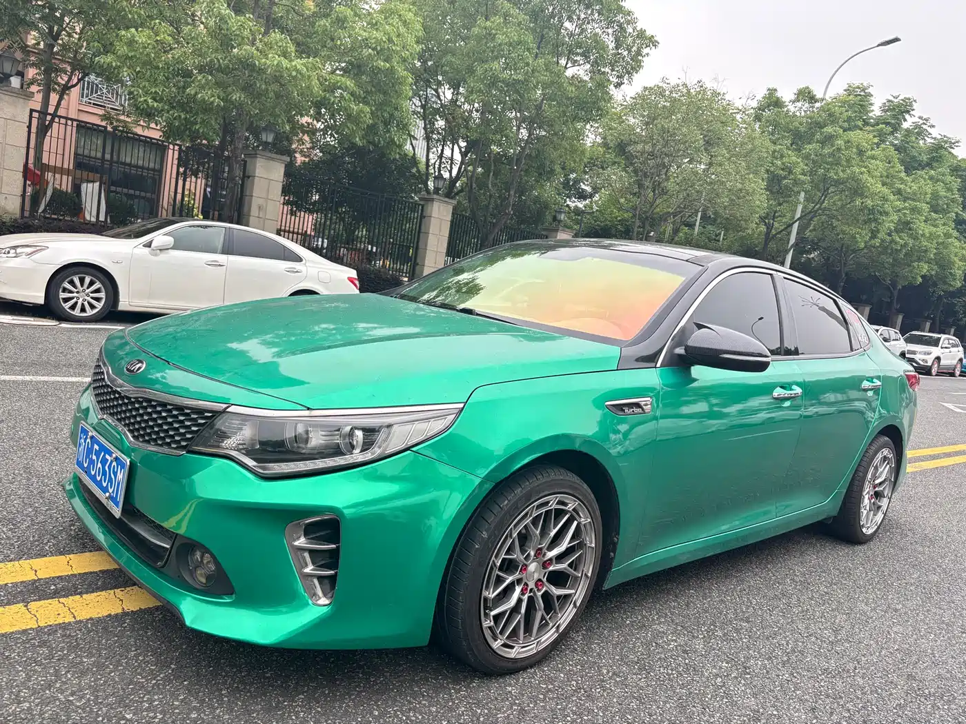 Kia K5 2016 1.6T Automatic LUX фото 2