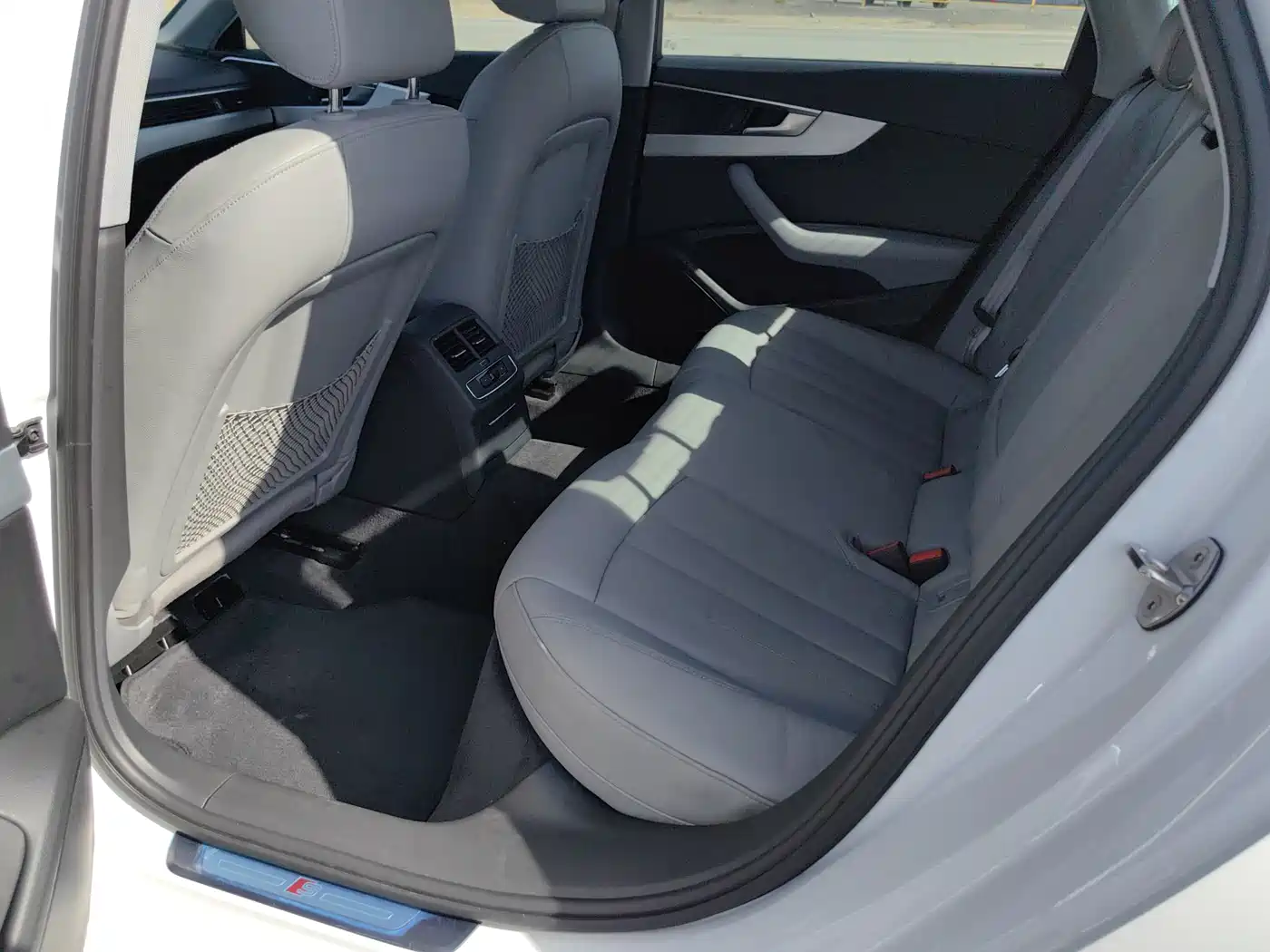 Audi A4L 2019 40 TFSI Fashion (China V) фото 9