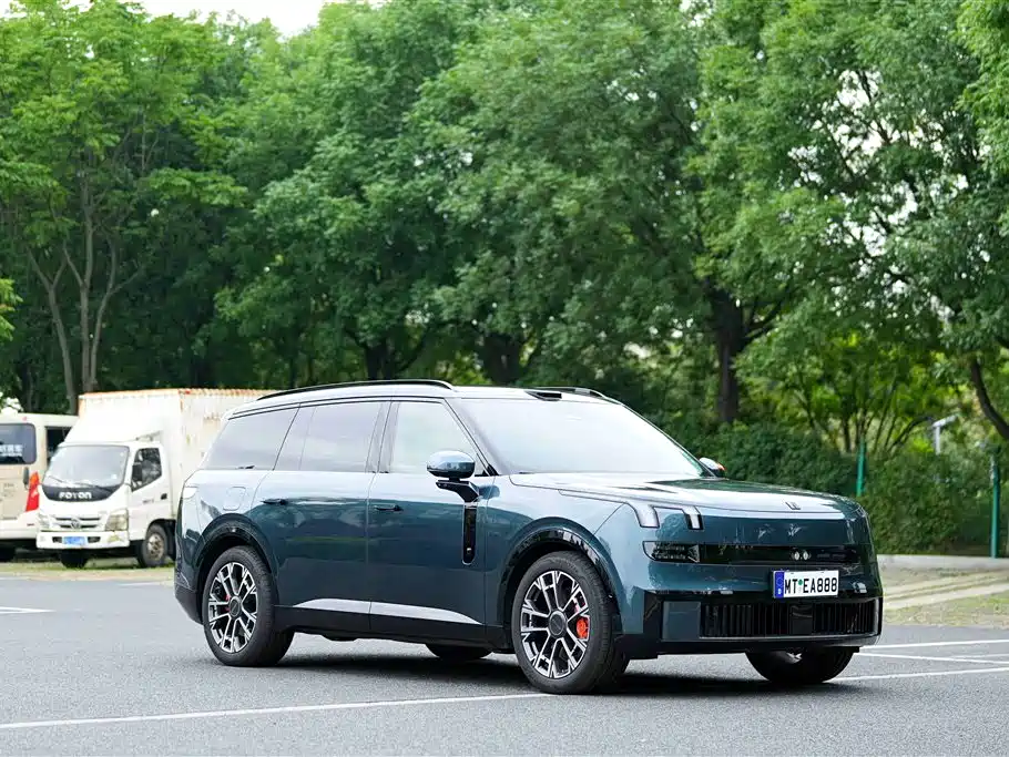 Lynk & Co 900 2025 1.5T Ultra фото 3
