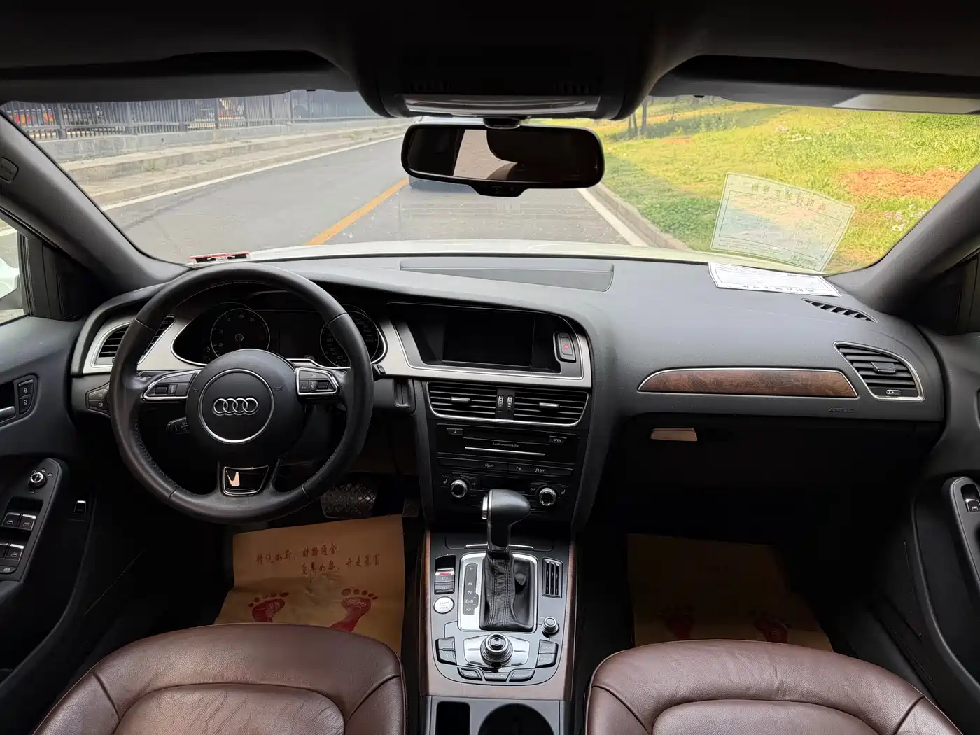 Audi A4L 2015 35 TFSI Auto Comfort фото 4