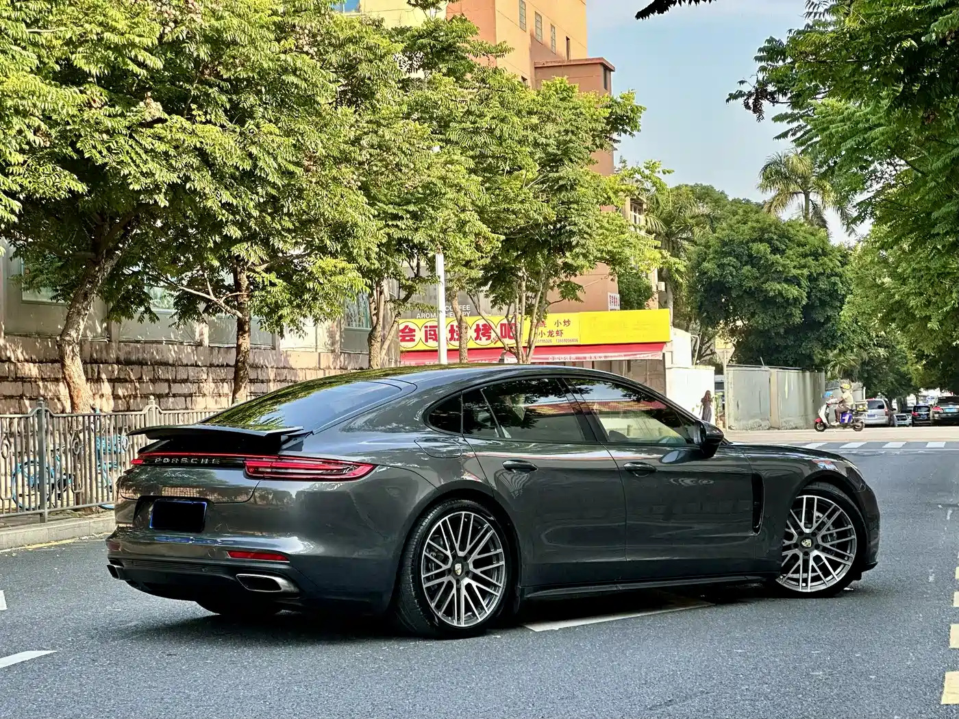 Porsche Panamera 2017 Panamera 3.0T фото 9
