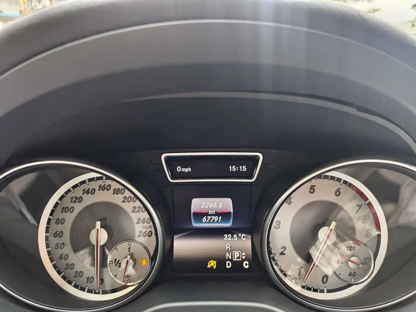 Mercedes-Benz GLA 2016 GLA 200 Dynamic фото 23