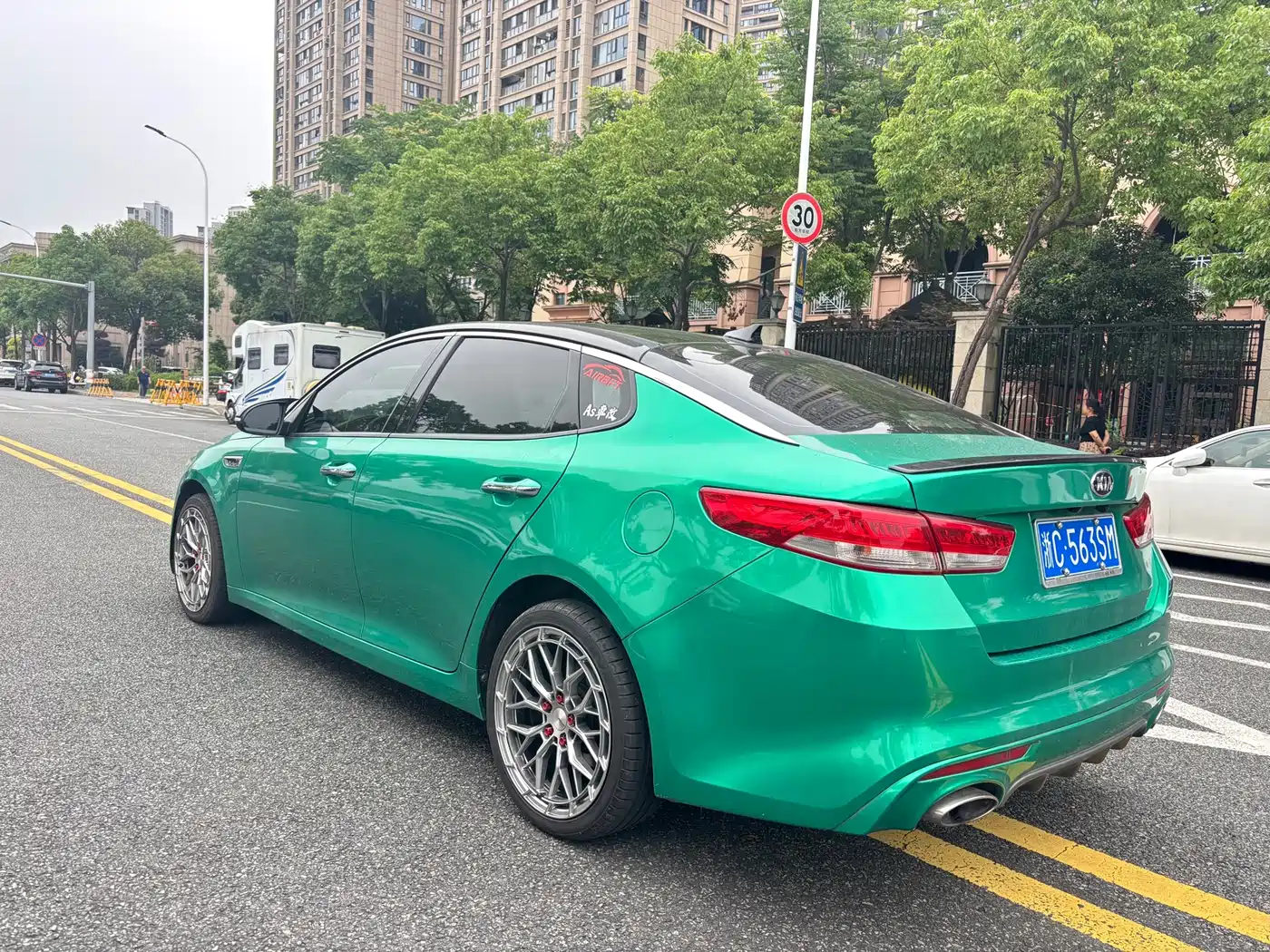 Kia K5 2016 1.6T Automatic LUX фото 8