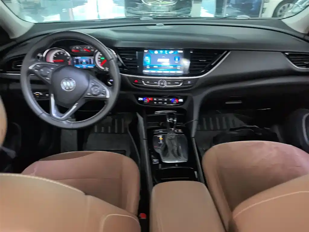 Buick Regal 2019 Facelift 20T Luxury Model China VI фото 10
