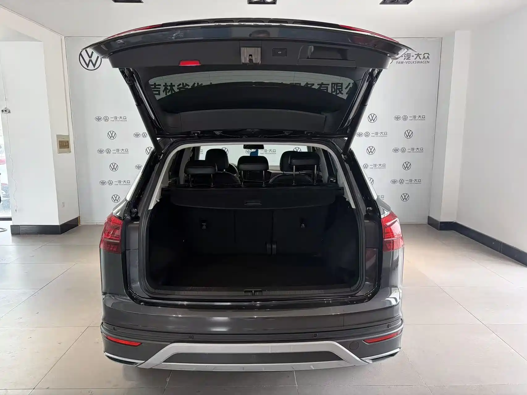 Photo 10 - Volkswagen Tayron
