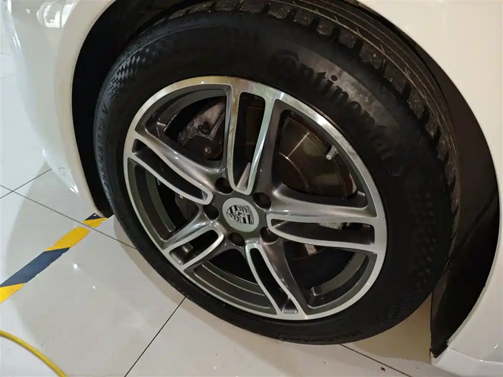 Porsche Panamera 2014 Panamera 4 3.0T фото 25