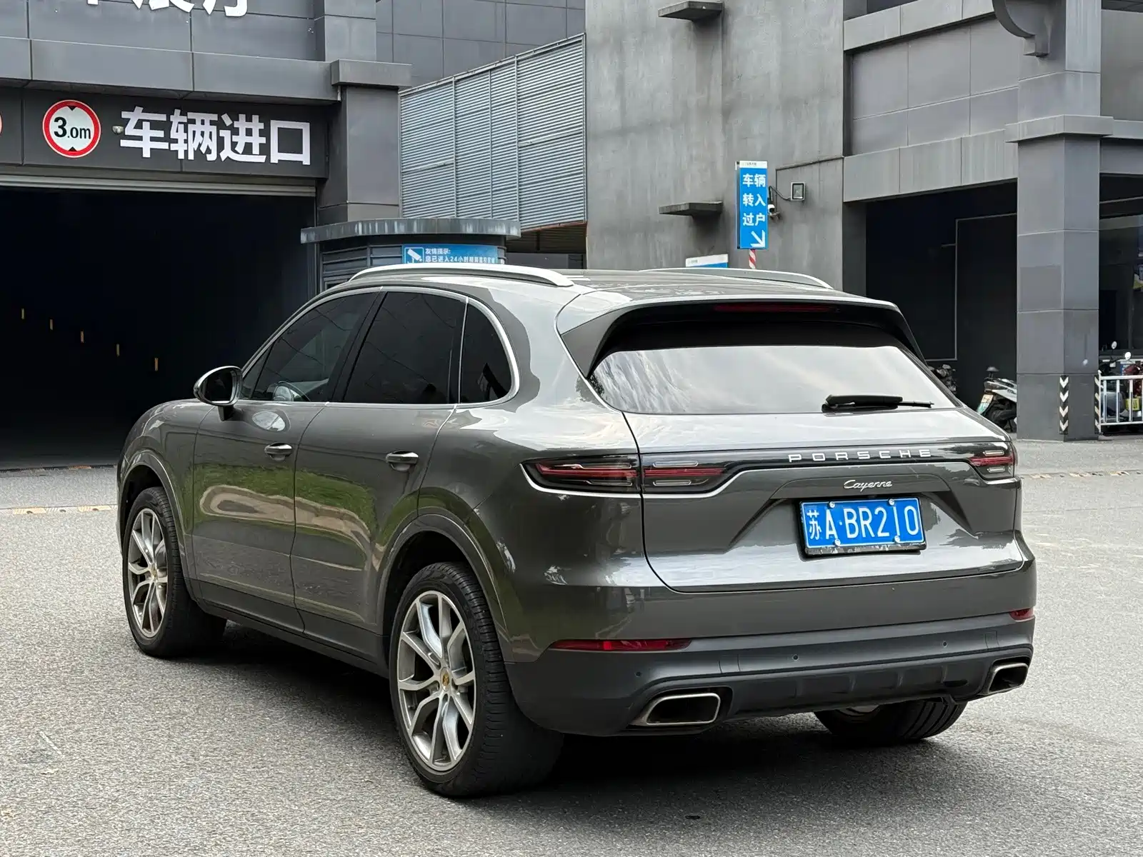Фото 6 - Porsche Cayenne