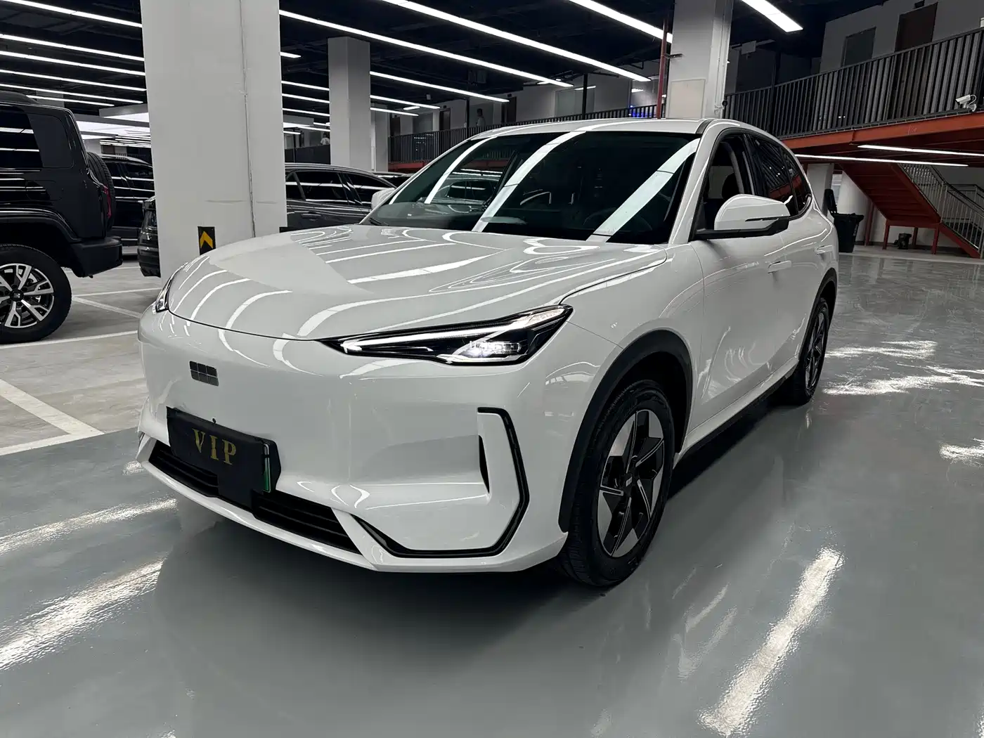 Photo 1 - Geely Galaxy Galaxy E5