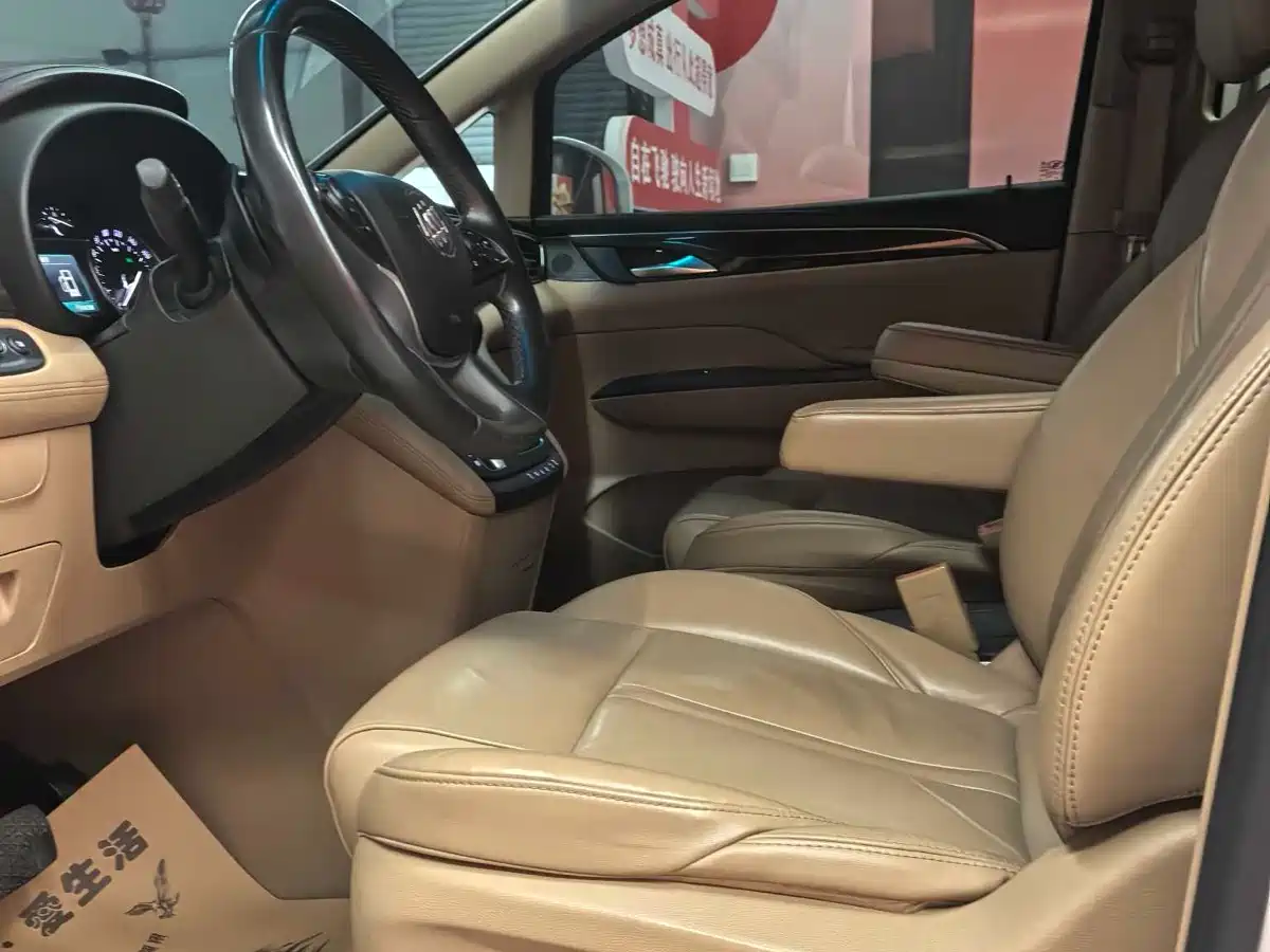 Buick GL8 2017 ES 28T Premium China V фото 9