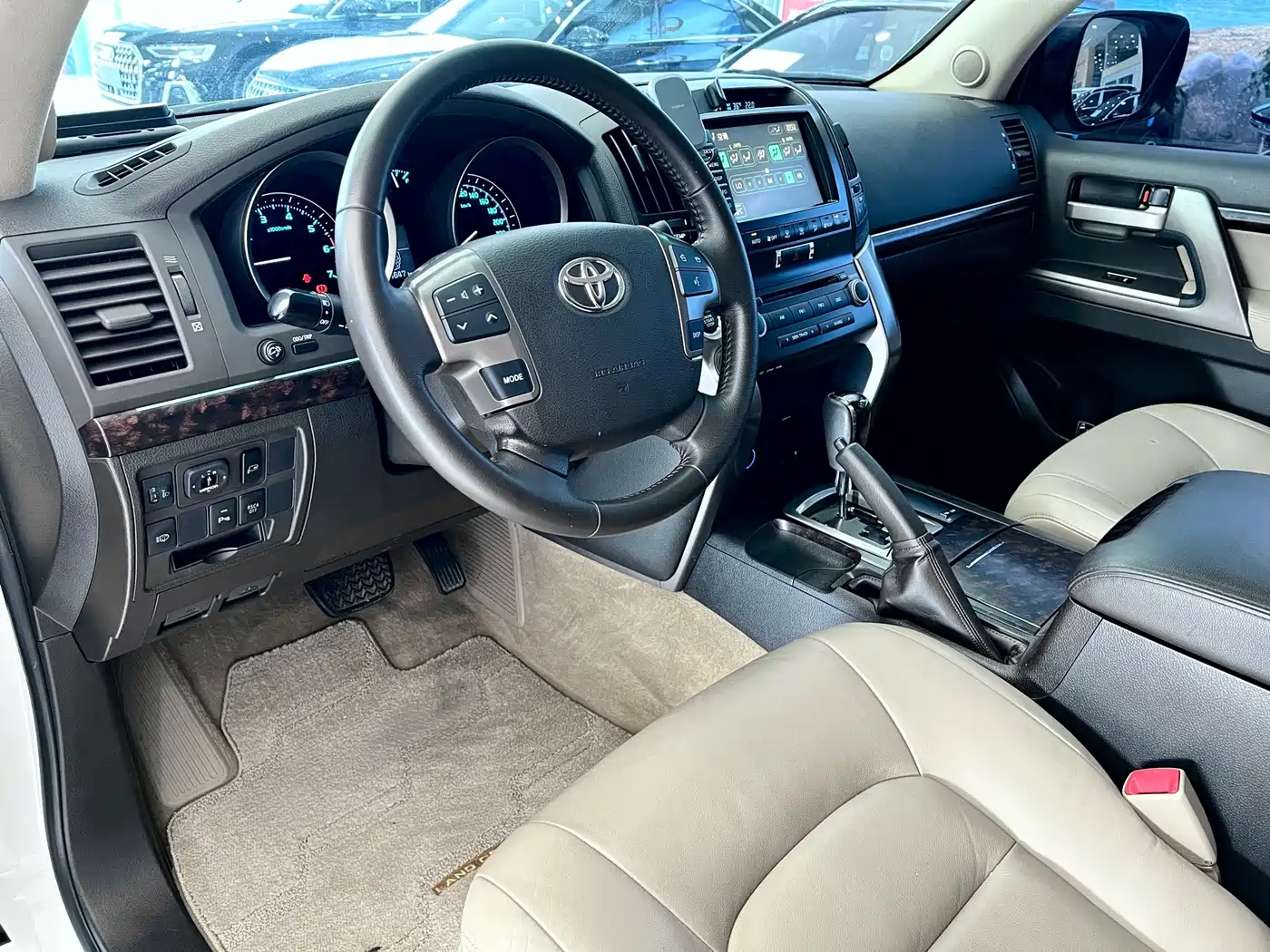 Toyota Land Cruiser 2007 4.7L Automatic VX-R фото 6
