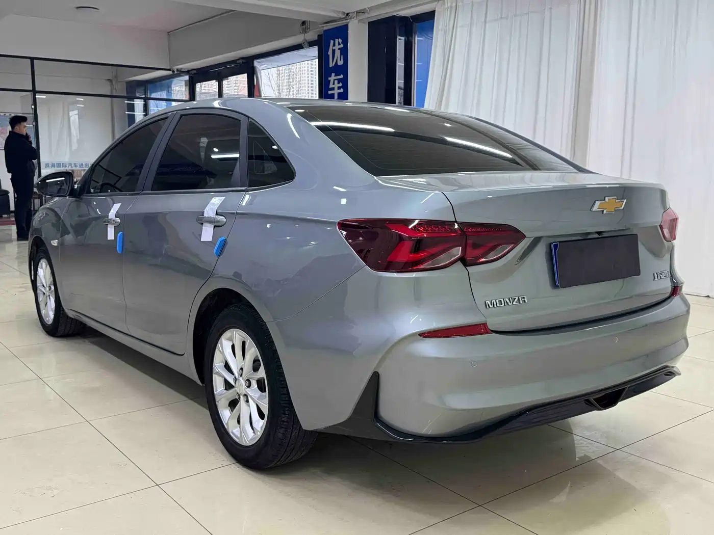 CHEVROLET CRUZE