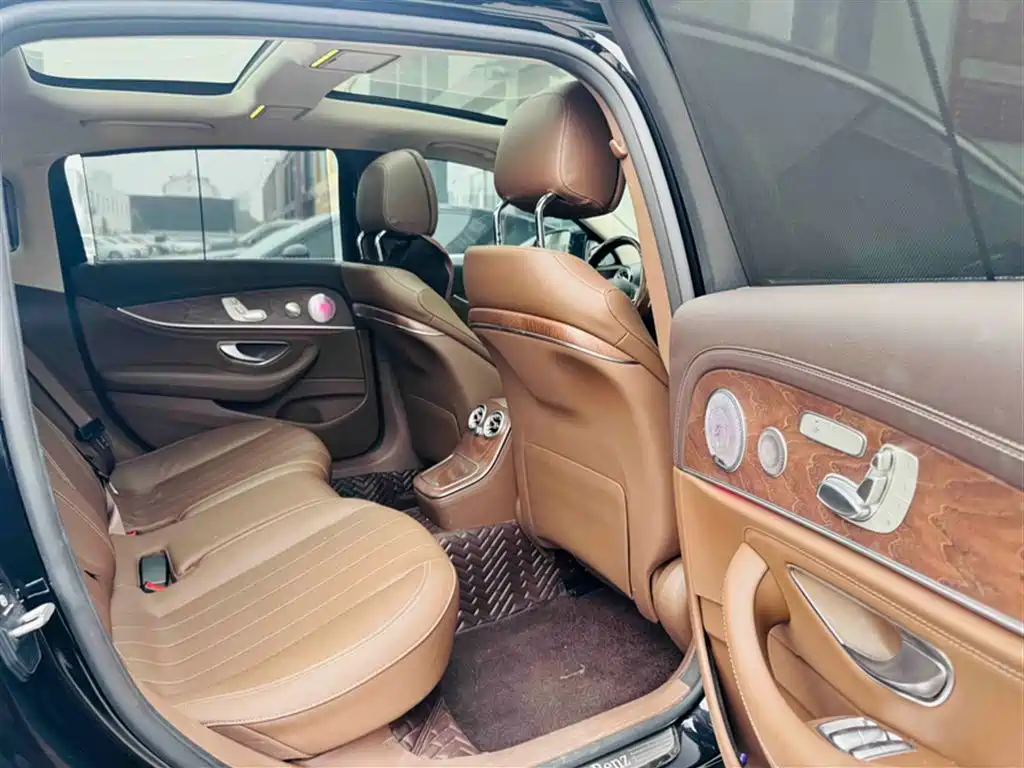 Mercedes-Benz E-Class 2023 E 300 L Luxury фото 21