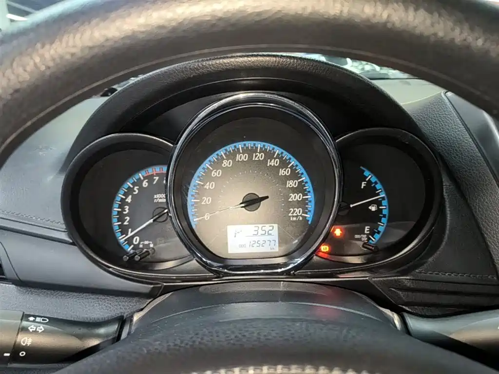Toyota YARiS L Zhi Xuan 2019 1.5E CVT MeiDong Edition China VI фото 12