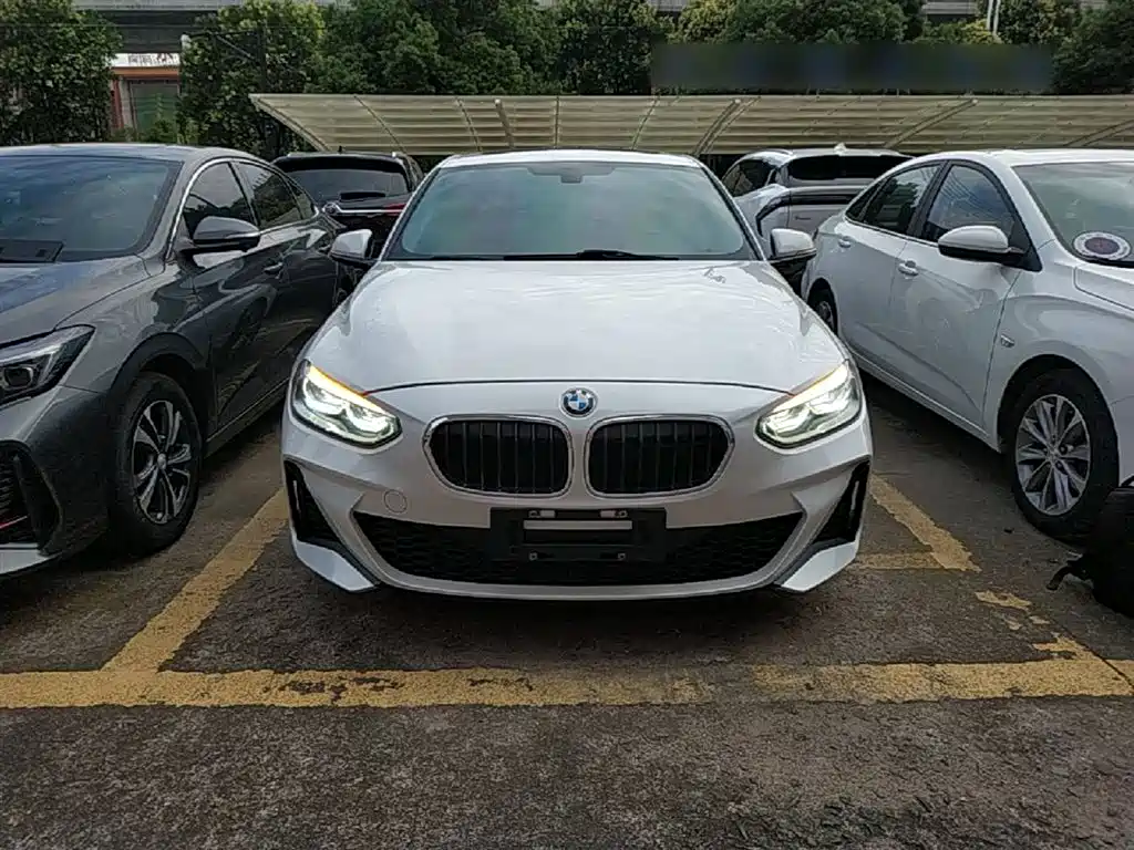 BMW 1 Series 2019 120i Leading M Sport Package фото 3