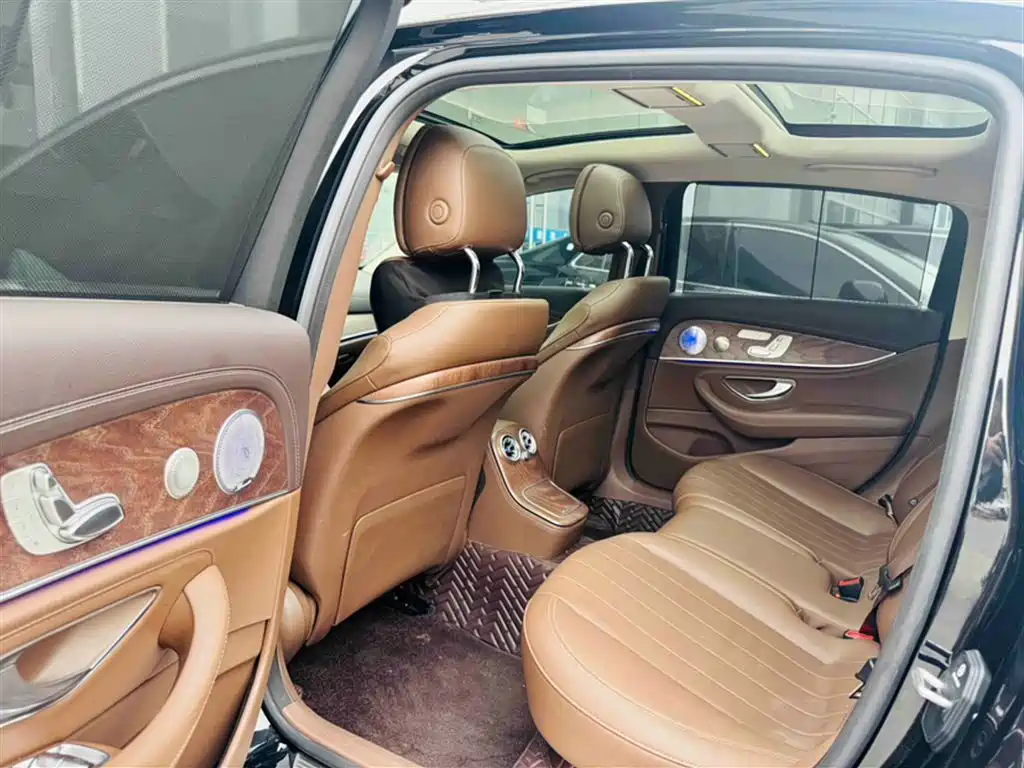 Mercedes-Benz E-Class 2023 E 300 L Luxury фото 14
