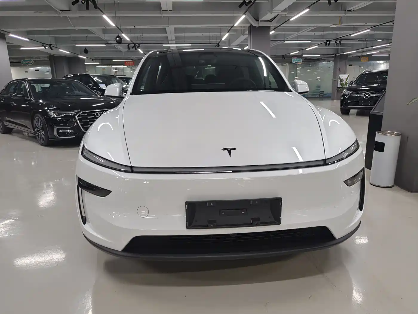 Tesla Model Y L 2026 2025 Facelift Long Range AWD