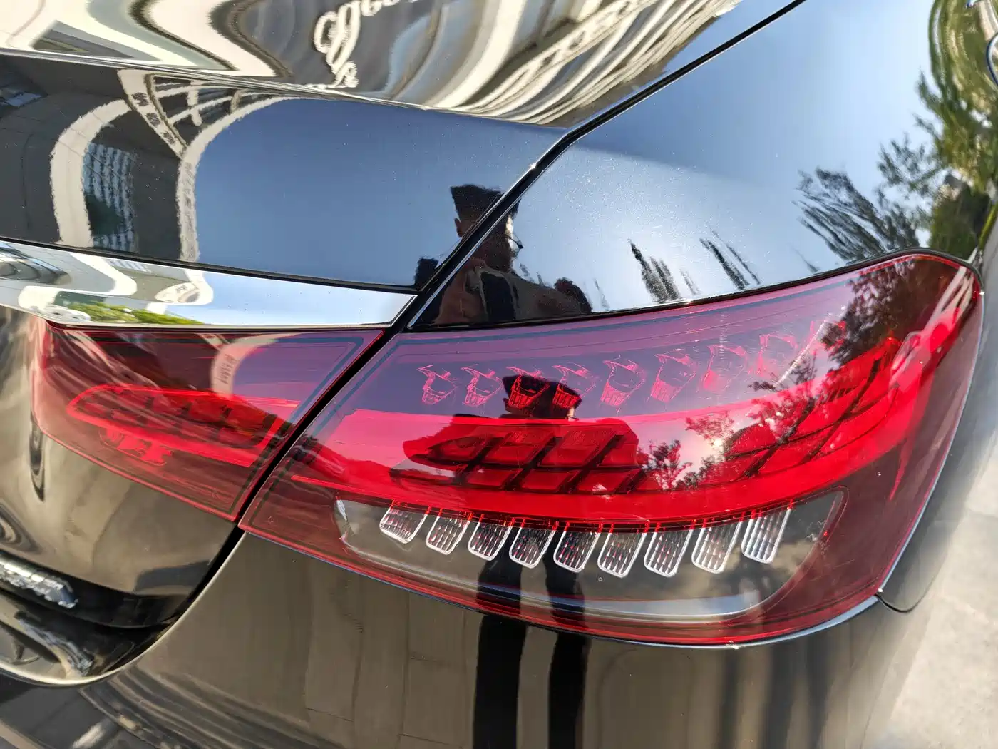 Mercedes-Benz E-Class 2022 Model Facelift III E 300 L Sport Fashion фото 17