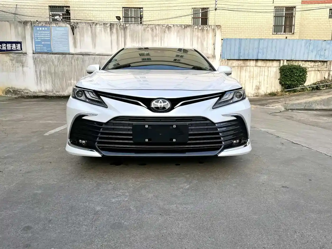 Toyota Camry 2021 2.0G Luxury Edition фото 3