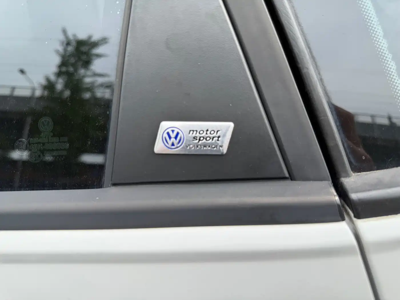 Volkswagen Polo 2019 Plus 1.5L Automatic Panorama Enjoyment Edition фото 27