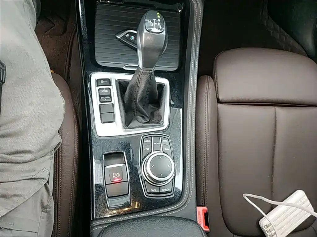 BMW 1 Series 2019 120i Leading M Sport Package фото 14